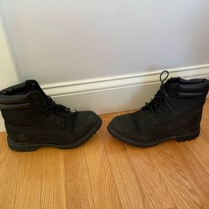 Ladies timberland black suede boots size 8
